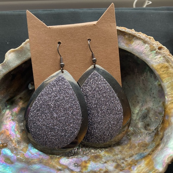 Purple and Gray Teardrop Sparkle Earrings. - Picture 7 of 7